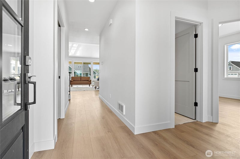 321 W 4th Street
