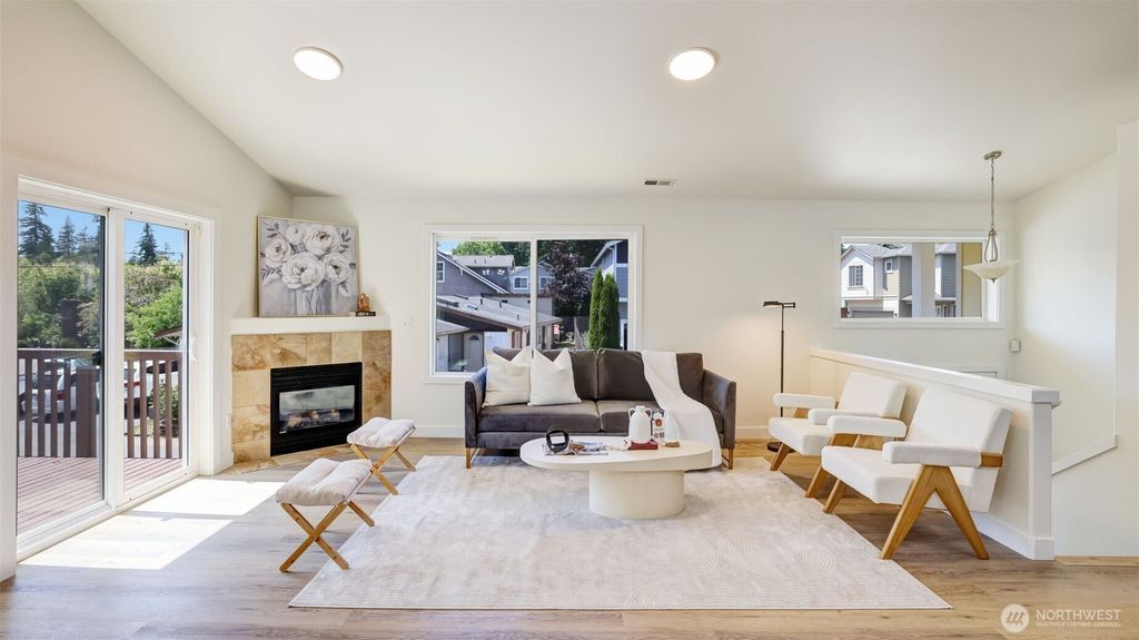 Photo of 12421 28th Avenue W, Everett, WA 98204 (MLS # 2395750)