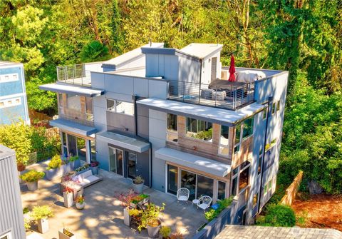 Photo of 1708 Alki Avenue SW #B, Seattle, WA 98116 (MLS # 2501391)