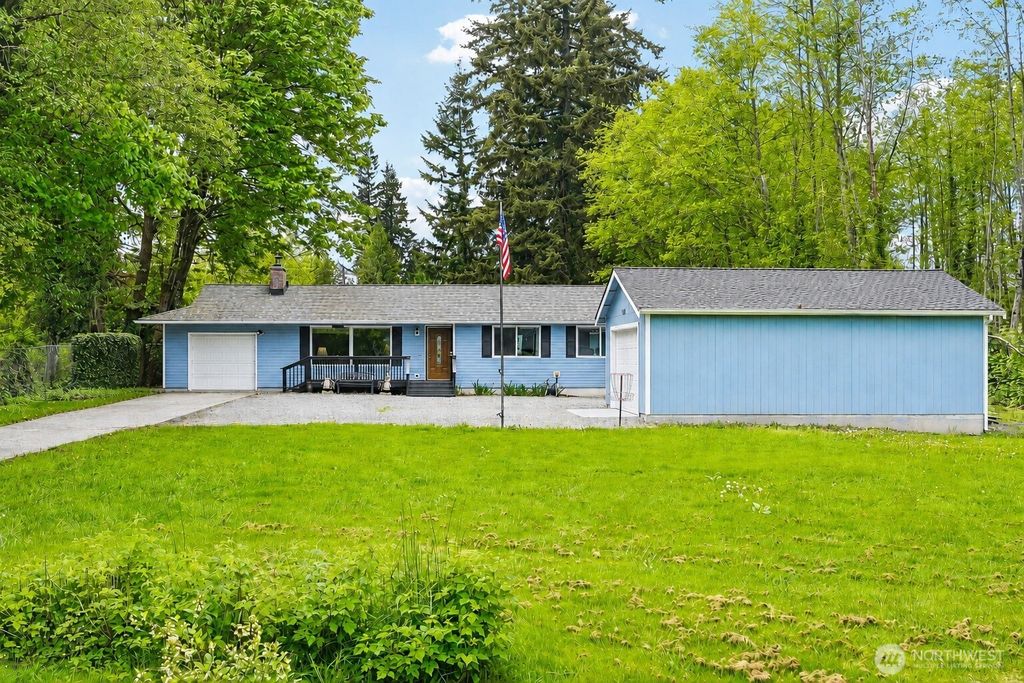 Photo of 16625 190th AVE AVE SE, Renton, WA 98058 (MLS # 2524134)