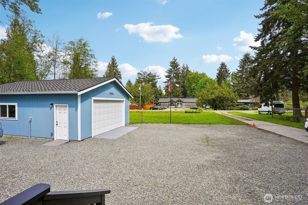 Photo of 16625 190th AVE AVE SE, Renton, WA 98058 (MLS # 2524134)