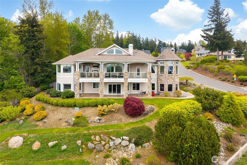 4111 Samish Crest Drive