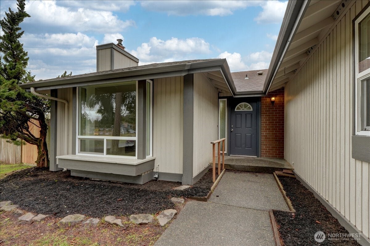 10423 108 Street Ct SW