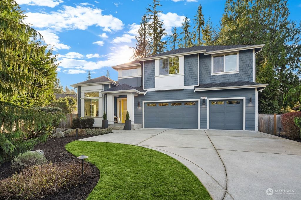 Photo of 18407 NE 27th Way, Redmond, WA 98052 (MLS # 2321587)