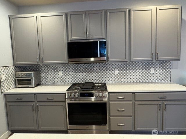 33913 12th Place SW