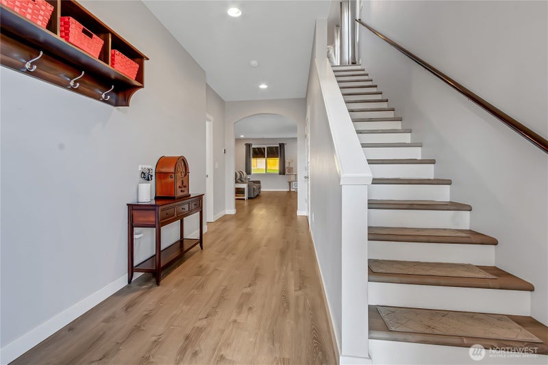 33913 12th Place SW