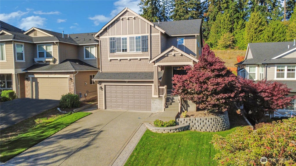 Photo of 33913 12th Place SW, Federal Way, WA 98023 (MLS # 2585354)