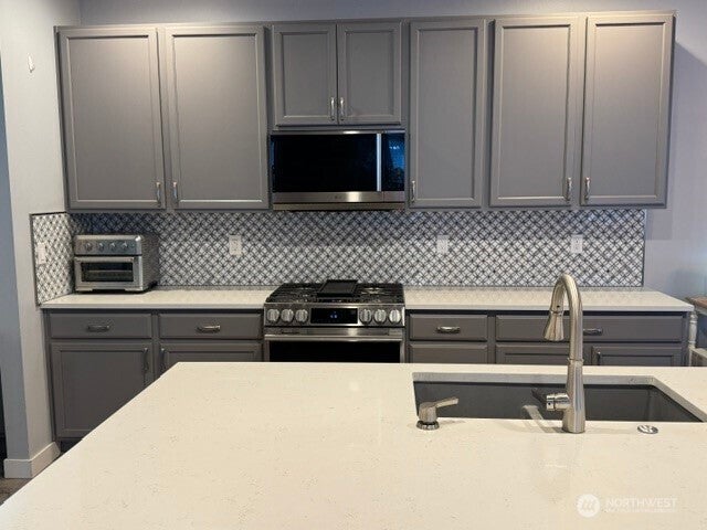 33913 12th Place SW