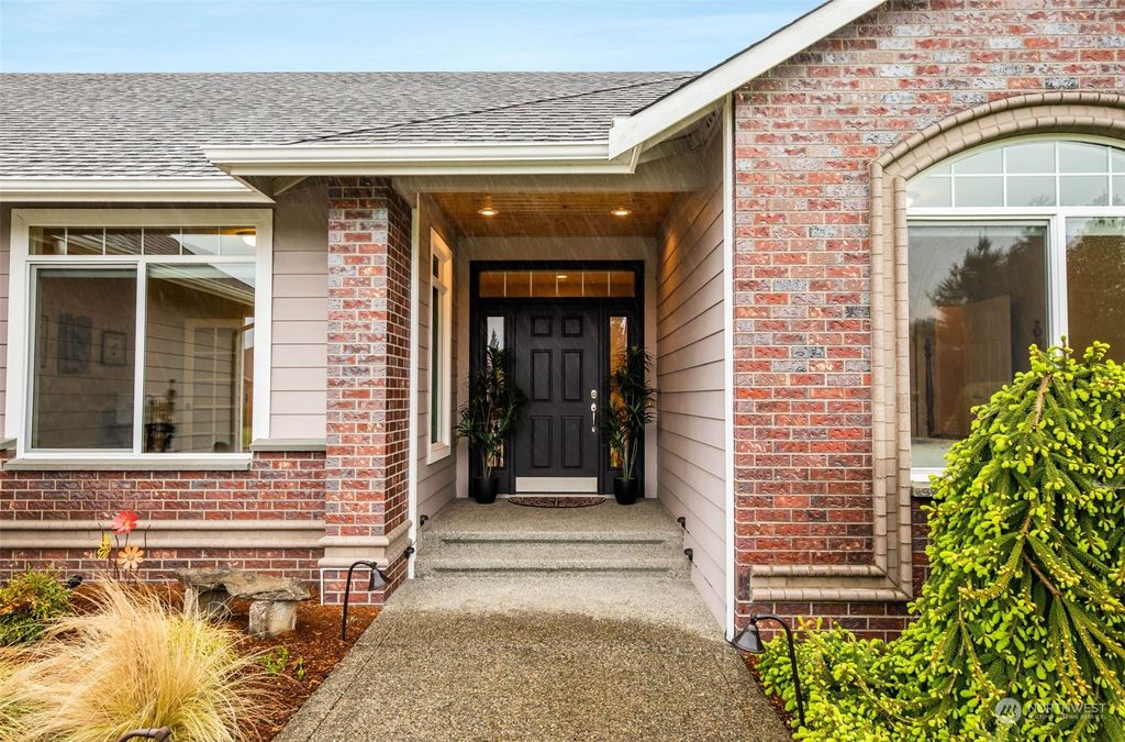 Photo of 8124 101st Avenue NE, Lake Stevens, WA 98258 (MLS # 2233826)