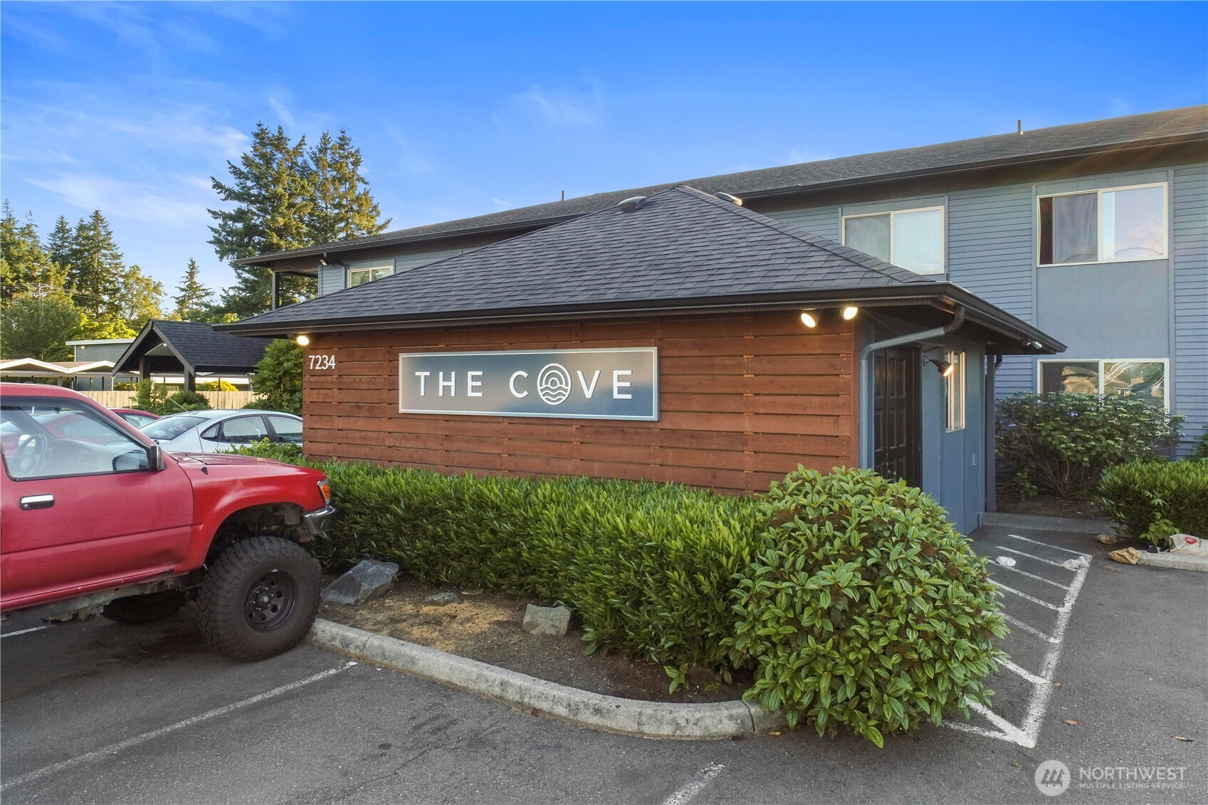 7234 47th Avenue NE