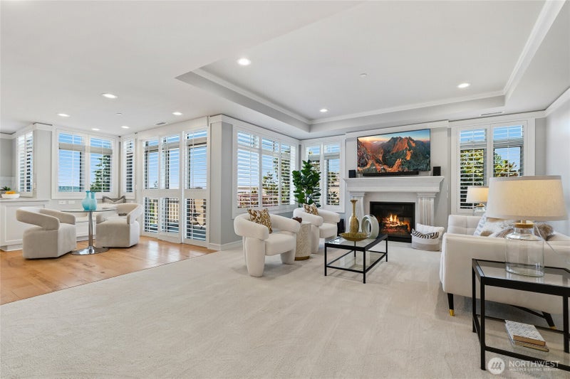 219 5th Avenue S F304