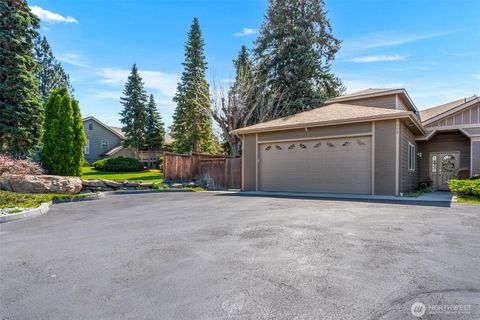 Photo of 112 19th Street NE, East Wenatchee, WA 98802 (MLS # 2501144)