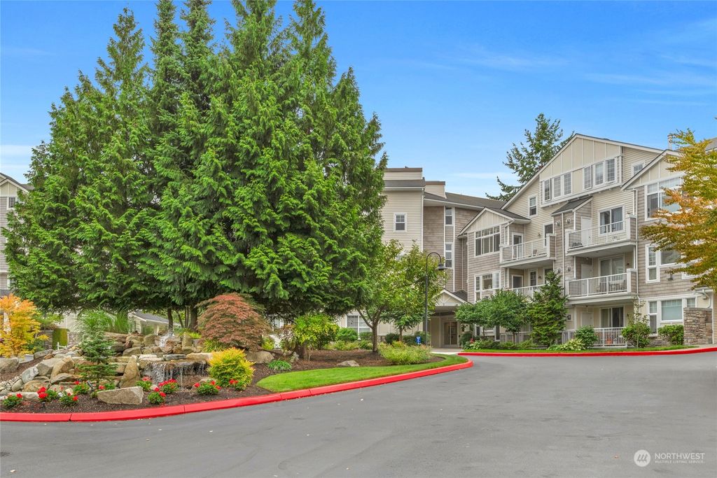 Photo of 5600 Harbour Pointe Blvd Blvd #2-302, Mukilteo, WA 98275 (MLS # 2225731)
