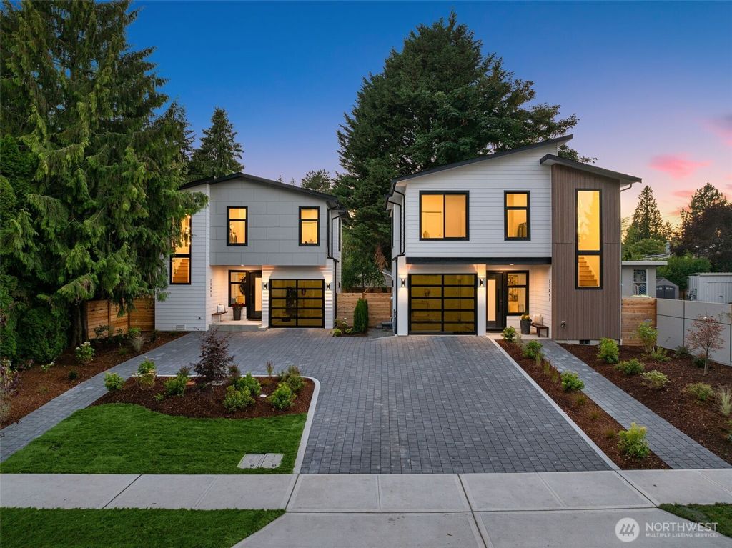 Photo of 13043 111th Avenue NE, Kirkland, WA 98034 (MLS # 2414075)