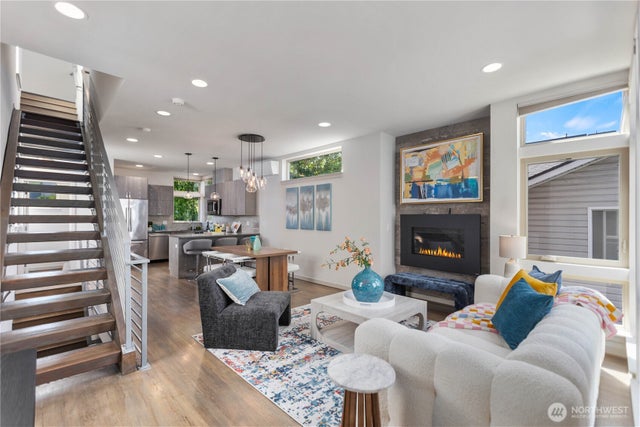 2227 NW 60TH Street B #B, Seattle