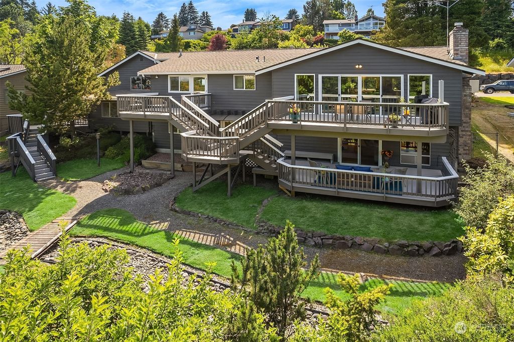 Photo of 12504 89th Place NE, Kirkland, WA 98034 (MLS # 2077157)