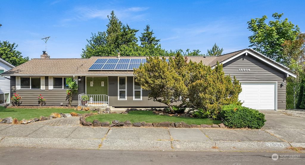 Photo of 12504 89th Place NE, Kirkland, WA 98034 (MLS # 2077157)
