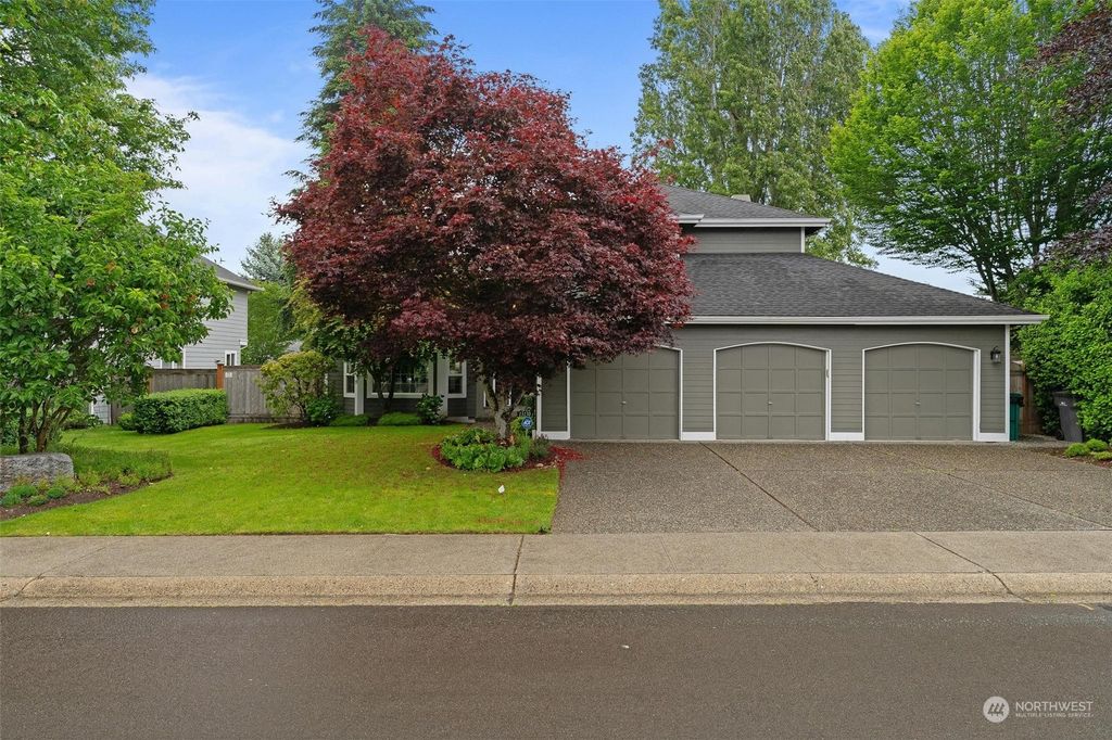 Photo of 13130 86th Place NE, Kirkland, WA 98034 (MLS # 2247417)