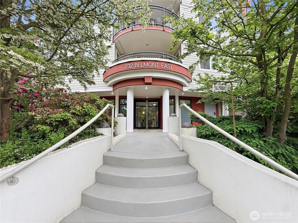 Photo of 232 Belmont Avenue E #202, Seattle, WA 98102 (MLS # 2535256)