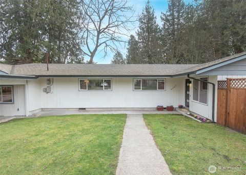 Photo of 4201 NE 115th Street, Seattle, WA 98125 (MLS # 2485124)