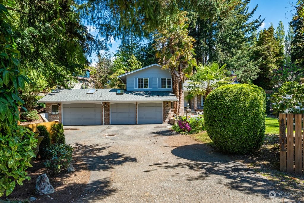 Photo of 19401 88th Avenue W, Edmonds, WA 98026 (MLS # 2238700)
