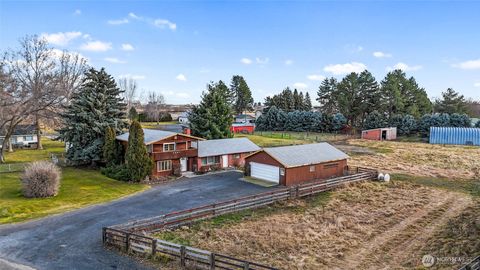 Photo of 4537 Dunn Street NE, Moses Lake, WA 98837 (MLS # 2481737)