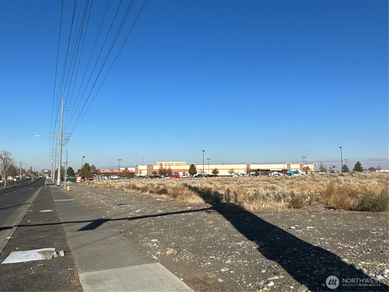 96 W Central Drive