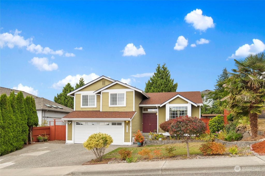 Photo of 6903 75th Drive NE, Marysville, WA 98270 (MLS # 2157173)