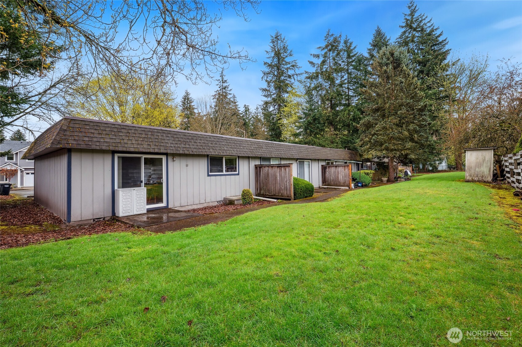 1213 Cora Street SE