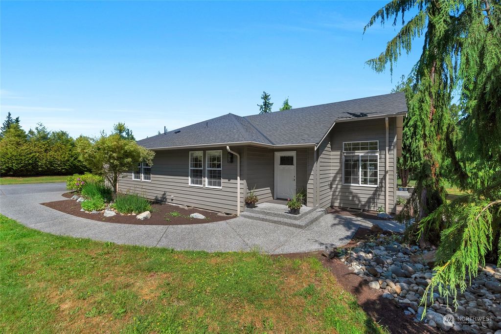 Photo of 15611 30th Avenue NW, Stanwood, WA 98292 (MLS # 2128534)