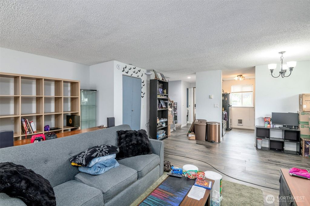 Photo of 1721 SW 318th Place #48A, Federal Way, WA 98023 (MLS # 2552832)