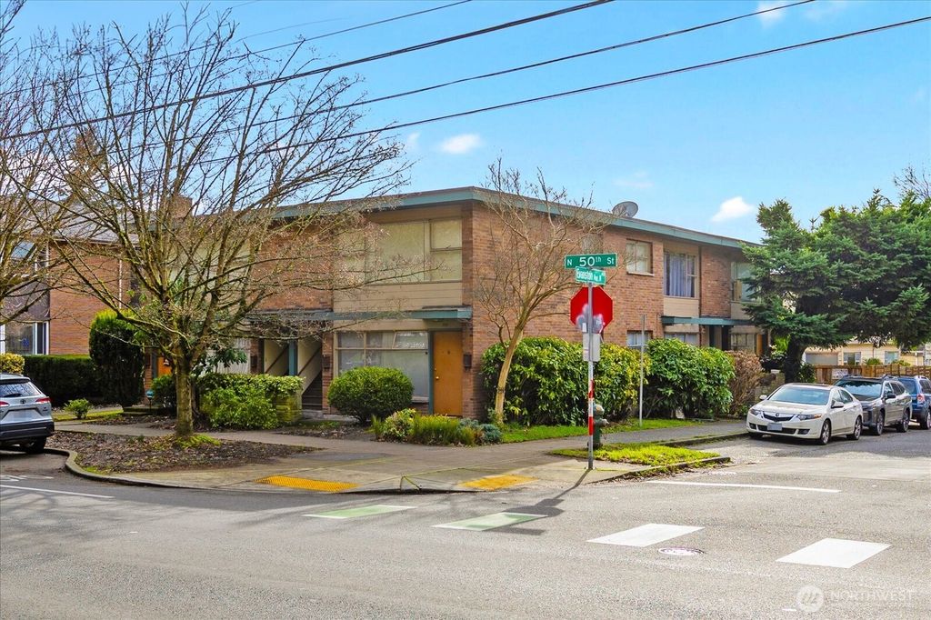 Photo of 4912 Evanston Avenue N, Seattle, WA 98103 (MLS # 2501126)