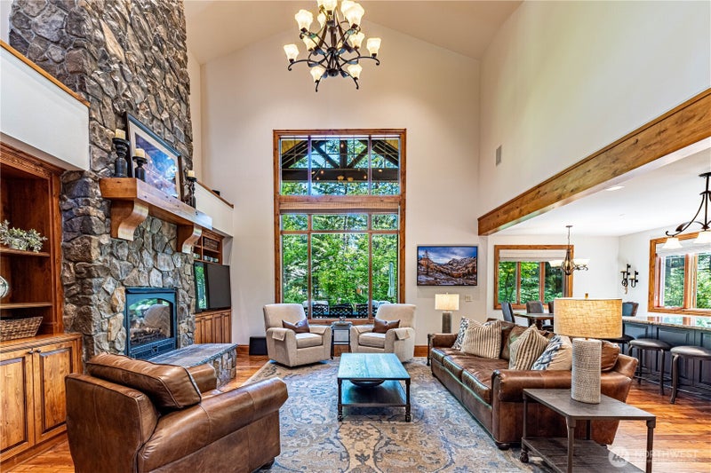 801 Snowberry Loop