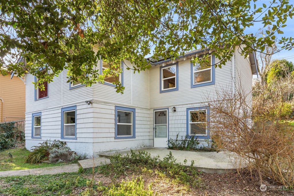 Photo of 5433 32nd Avenue SW, Seattle, WA 98126 (MLS # 2189753)