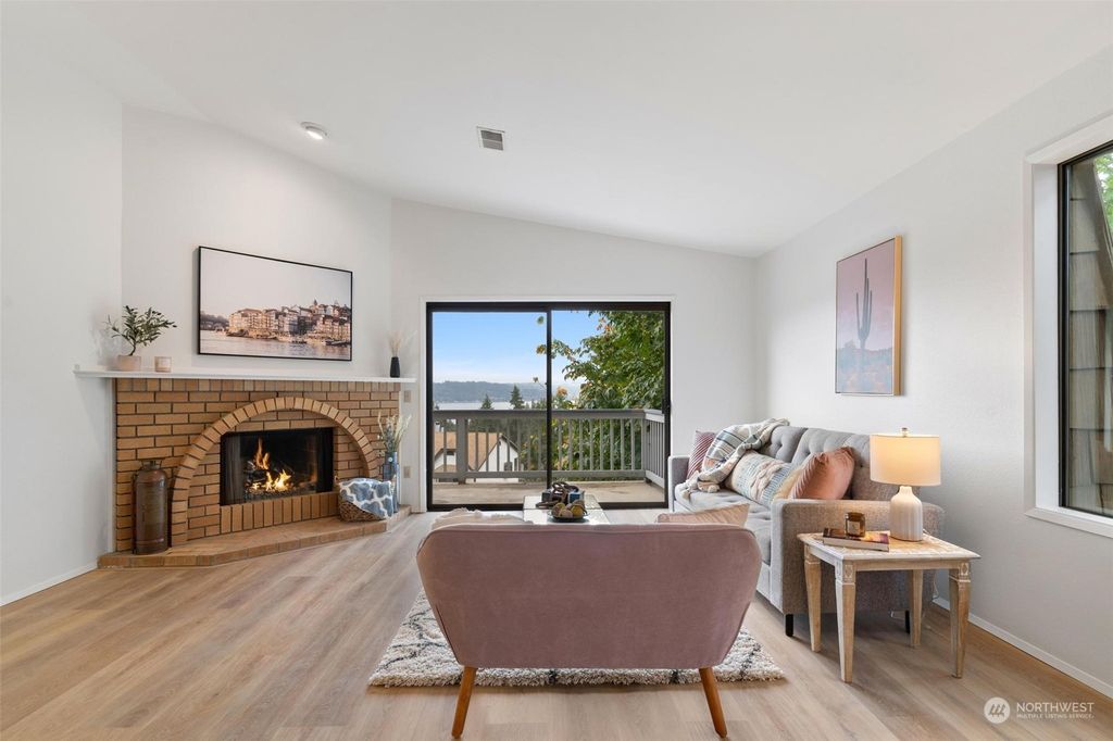 Photo of 3422 161st Court SE #21, Bellevue, WA 98008 (MLS # 2174460)