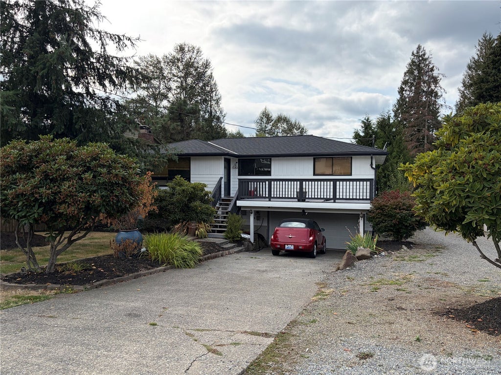 Photo of 20924 42nd Avenue SE, Bothell, WA 98021 (MLS # 2584692)