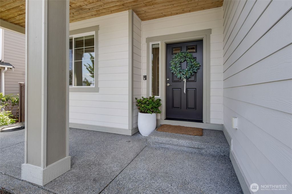Photo of 2618 57th Street SE, Auburn, WA 98092 (MLS # 2528884)