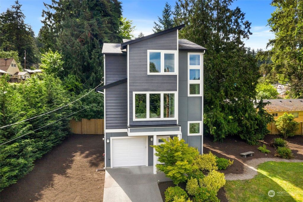 Photo of 18821 18th Avenue NE, Shoreline, WA 98155 (MLS # 2125693)