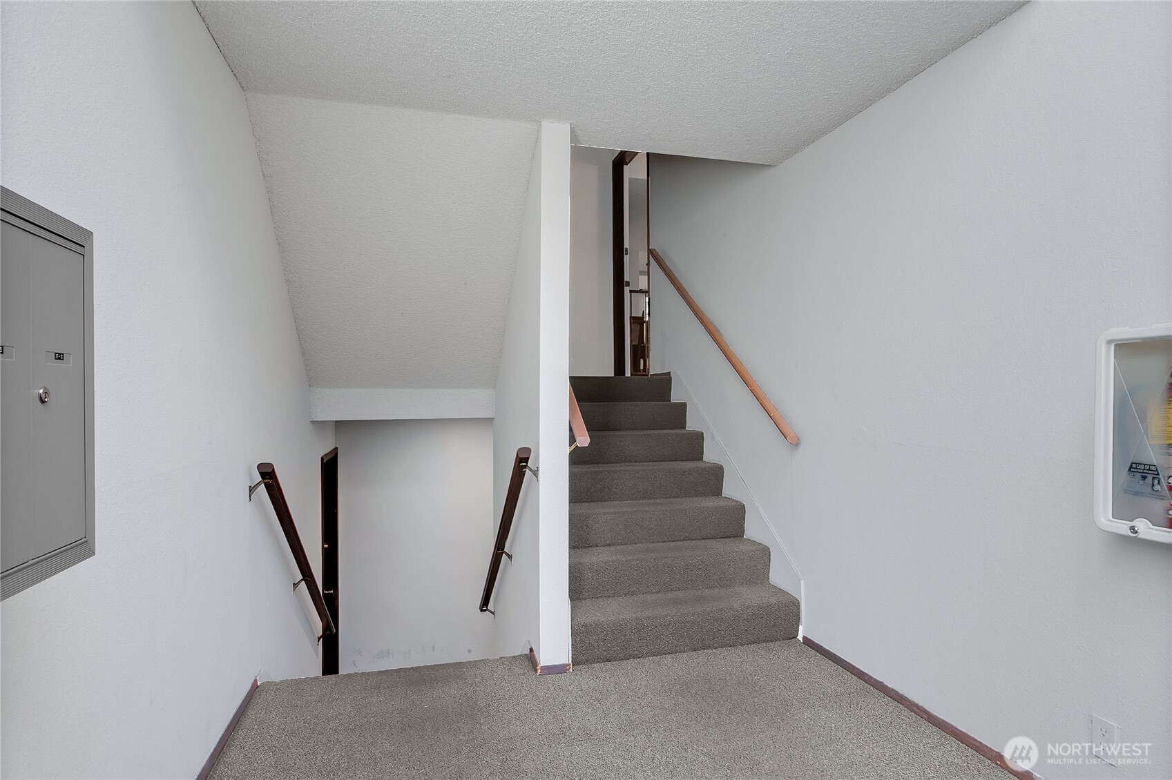 8609 Zircon Drive SW E4