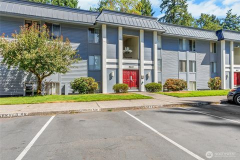 Photo of 8609 Zircon Drive SW #E4, Lakewood, WA 98498 (MLS # 2414154)