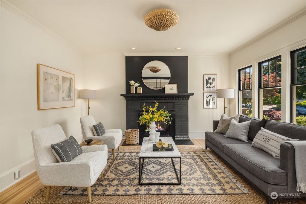 Photo of 2536 1st Avenue W, Seattle, WA 98119 (MLS # 2131759)