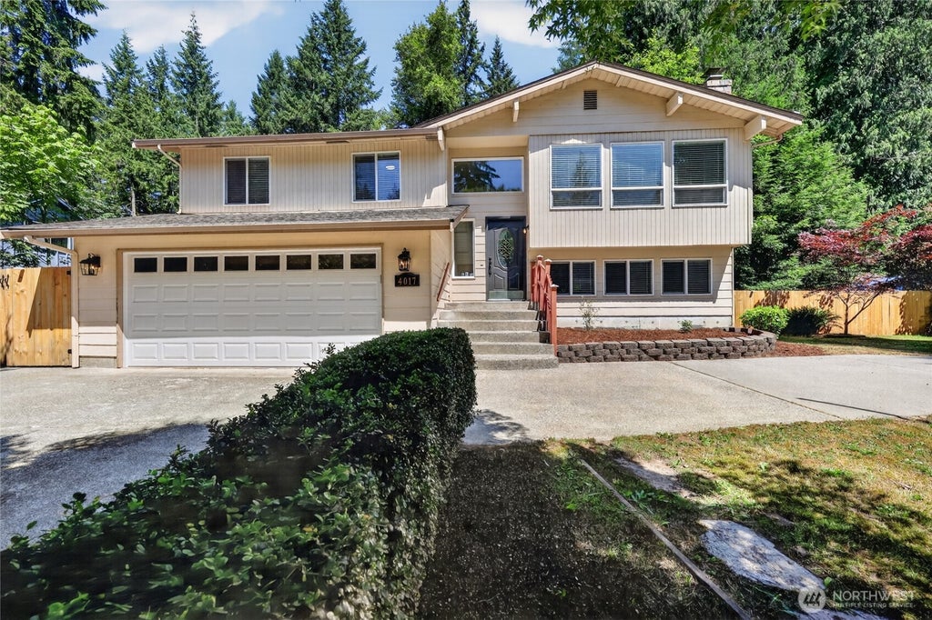 Photo of 4017 107th Place NE, Marysville, WA 98271 (MLS # 2556158)