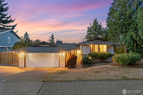 Photo of 15010 SE 46th Way, Bellevue, WA 98006 (MLS # 2589901)