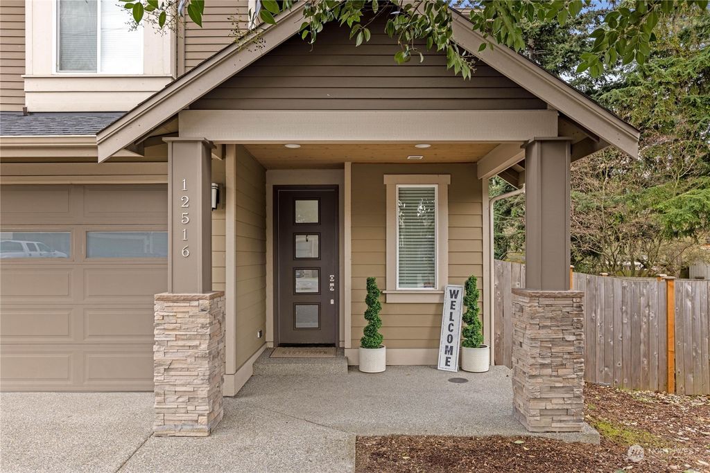 Photo of 12516 50th Place S, Tukwila, WA 98178 (MLS # 2037756)