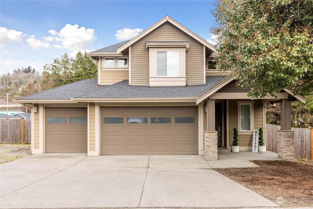Photo of 12516 50th Place S, Tukwila, WA 98178 (MLS # 2037756)