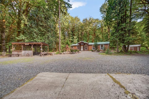Photo of 128 Riverview Drive, Packwood, WA 98361 (MLS # 2536011)