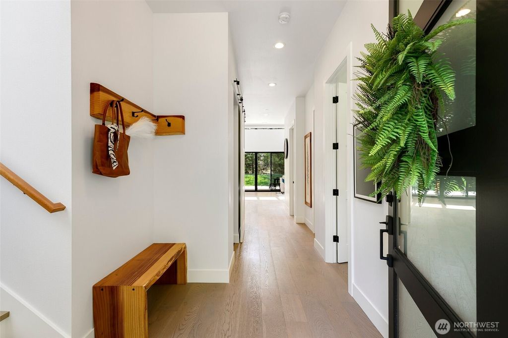 Photo of 26237 SE Black Nugget Road, Issaquah, WA 98029 (MLS # 2511260)