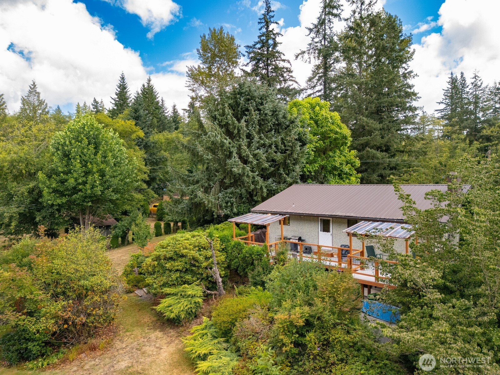 371 Lakeside Drive
