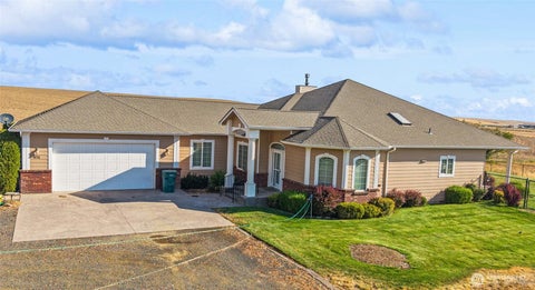 Photo of 404 N Low Street, Ritzville, WA 99169 (MLS # 2576524)
