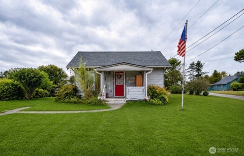 Photo of 26309 Vernon Avenue, Ocean Park, WA 98640 (MLS # 2591505)